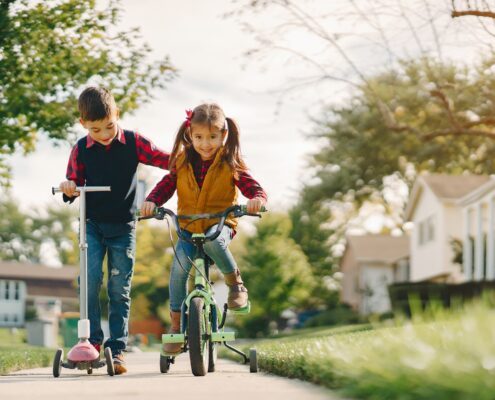 Las caídas en bici hacen fundamental una revisión en la columna de los niños La importancia de la revisión de la columna en los niños