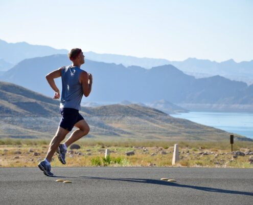 Correr al aire libre facilita el cuidado del sistema inmunitario