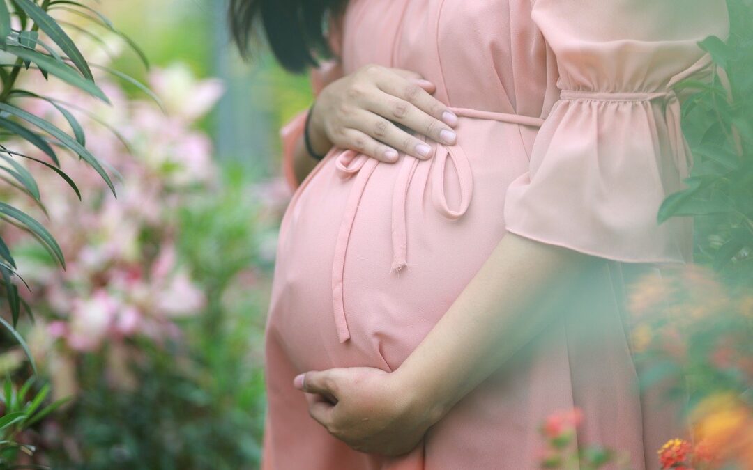 Cuidarse en el embarazo con la quiropráctica en valencia