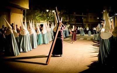 Semana Santa sin dolor: consejos quiroprácticos para trasnochadores y viajeros